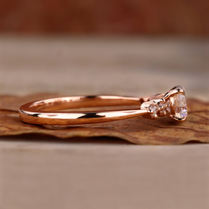 Anillo de Diamante Cultivado en Laboratorio de Corte Brillante de 0.53 CT, Anillo de Compromiso y Boda con Cinco Piedras, Claridad VS2 - Product Image 4