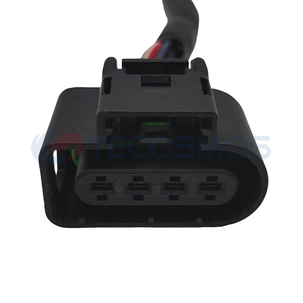 High Quality Auto Parts Factory Price 8K0973724 Ignition Coil Plug 4-Pin Female Waterproof Copper Contact Material ABS/Nylon