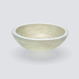 Modernas bandejas y cuencos de resina epoxi de lujo, ideales para la decoración de mesas festivas y como regalos elegantes. - Product Image 1