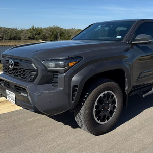 Toyota Tacoma TRD Off-Road Premium 2024 Usada, Doble Cabina, 4x4, Turbo de 4 Cilindros, 4WD - Product Image 1
