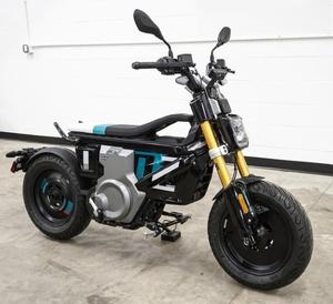 Motocicleta eléctrica urbana 2024, nueva, modelo CE 02 Cosmic Black 2, 48V, ligera, para calle, en venta. - Product Image 1