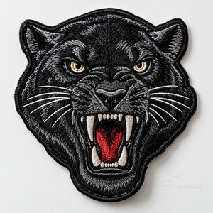 Écussons brodés personnalisés en gros, badges logo OEM, écussons thermocollants ou à coudre pour vêtements, marques de mode et de sport - Product Image 3