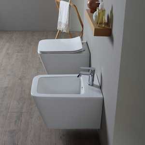 Paire de robinets sanitaires muraux en céramique sans rebord RIGA pour ensembles de salle de bain - Product Image 3