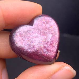 Cabochon de lépidolite de qualité étonnante en forme de cœur Lepidolite Loose Gemstone Available At Bulk Price Healing Stone For Jewelry Use - Product Image 5