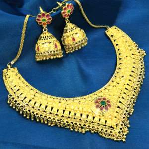 Vente en gros de parures de bijoux plaquées or 14K, 18K, 24K, design traditionnel, colliers en pierre, bijoux en laiton plaqué or, Oro Joyeria - Product Image 1