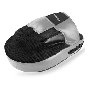 นวมต่อยมวยแบบมืออาชีพแผ่นเจาะหนังแท้สำหรับการฝึกคิกบ็อกซิ่งแบบกำหนดโลโก้ได้เอง - Product Image 6