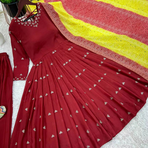 Hermoso vestido de boda y Dupatta con trabajo de bordado - Product Image 1