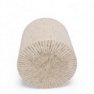 Tabourets en nacre faits à la main avec incrustations de coquillages, design d'accentuation, meubles de salon pour une décoration intérieure exclusive - Product Image 2