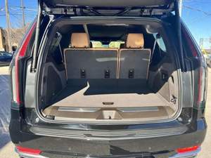 Cadillac Escalade ESV 4WD Premium Luxury d'occasion, propre, 2022 - Product Image 5