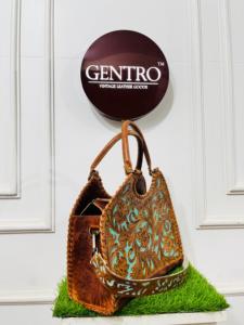 Bolso de mano de cuero tallado en herramientas occidentales hecho a mano para mujer estilo vaquera - Product Image 3