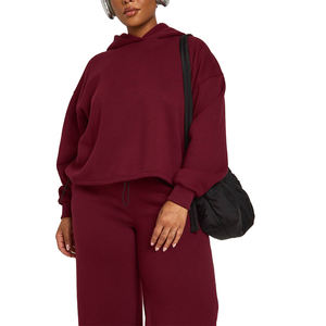 Wholesale Heavyweight Solid <b>Burgundy</b> <b>Crop</b> <b>Top</b> Hoodie Custom Streetwear French Terry Short Winter Front Logo for Women - Product Image 3