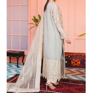 Vestido formal Premium limpio hecho con material suave y liso aspecto elegante perfecto para uso oficial de Mujeres - Product Image 3