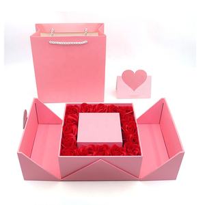 Boîte-cadeau noire à fermeture magnétique de bonne qualité Boîte avec logo personnalisé écologique Boîte d'emballage magnétique à bas prix - Product Image 5