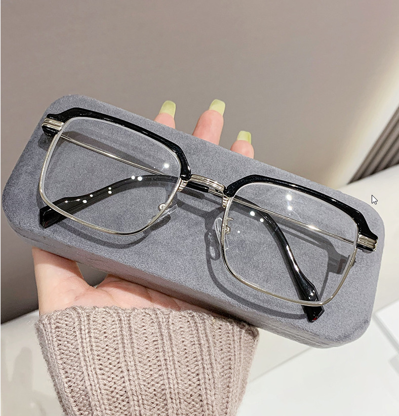 C2 (changement de lentille en gris)