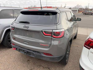 Voiture d'occasion abordable Jeep Compass Trailhawk 2019 conduite à gauche - Product Image 3