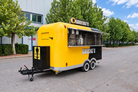 Camion de cuisine mobile avec cuisine complète pour pâtisserie, gaufres, crêpes, et vente de nourriture de rue en extérieur