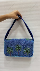 Sac à main en forme de palmier bleu à perles, entièrement fait à la main en Inde, sac à main tropical pour femmes, sac de soirée de luxe, pochette de créateur - Product Image 2