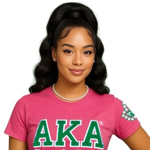 AKA prima e più bella maglietta in ciniglia di edera rosa con lettere bianche verdi per abbigliamento da confraternita in cotone camicia ricamata - Product Image 1