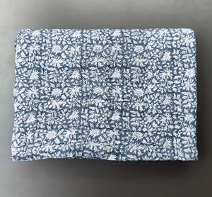 Couette en coton imprimé floral de taille Queen, literie indienne - Product Image 1