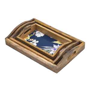 ถาดเสิร์ฟไม้ทำมือหรูหราพร้อมที่จับโค้งและพิมพ์ลาย phool สำหรับตกแต่ง - Product Image 1