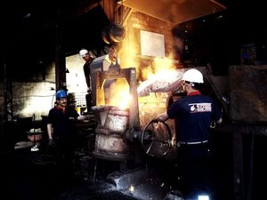 トルコのメーカーConfidence Compressor即時配送すべての製品は自社の鋳造所で鋳造されましたクランクシャフトバランスプレート - Product Image 3