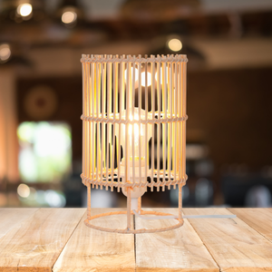 Lámpara de mesa de ratán tejida a mano con acabado natural para una decoración acogedora para dormitorio y sala de estar hecha en Vietnam - Product Image 6