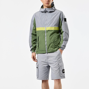 Conjunto de chaqueta y pantalones cortos cortavientos de verano de calidad superior Nueva llegada Ropa transpirable de talla grande para hombres - Product Image 3