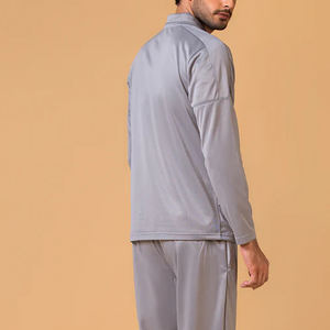 Survêtement à capuche avec logo personnalisé pour hommes, ensemble de sweatsuit et sweatsuit à motif solide et écologique pour la saison d'hiver - Product Image 5