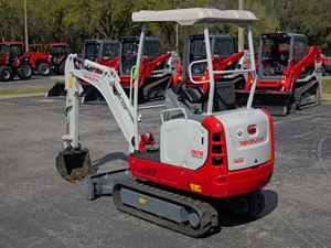 Excavatrice compacte Takeuchi TB216 abordable, prête à être expédiée, fournisseur hydraulique - Product Image 3