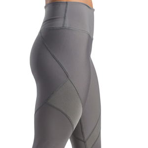 Leggings de sport sans couture pour femmes avec logo personnalisé, nouveau style, compression pour les fesses avec tissu en maille, leggings grande taille pour femmes - Product Image 2