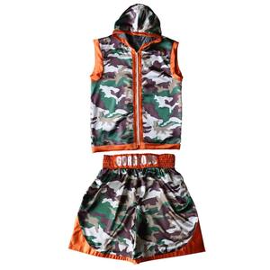 Ensemble de survêtement unisexe personnalisé avec motif camouflage, durable et sublimé, pour l'entraînement de karaté, avec sac inclus - Product Image 3