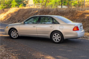 Meilleur véhicule d'occasion conduite à gauche |   Conduite à droite |   37 000 KM 2001 TOYOTA AVALON XLS - Product Image 3
