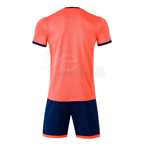 Vêtements de football de haute qualité en gros, dernier design, manches courtes, 100% polyester, taille personnalisée - Product Image 2