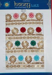 Tela de encaje bordado floral colorida vibrante y detallada con patrones intrincados, perfecta para la moda de alta gama - Product Image 6