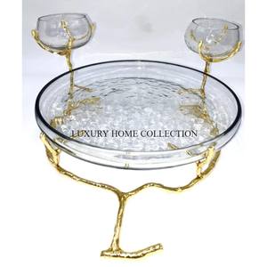 Bols de service durables en verre et en métal d'inspiration antique avec des formes élégantes et un design intemporel parfait pour les occasions spéciales - Product Image 1