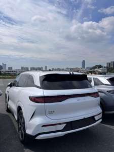 รถยนต์ไฟฟ้าแบตเตอรี่ระยะไกล ปี 2025 รุ่น OEM พลังงานใหม่ EV รถยนต์อัจฉริยะ SUV ขนาดกะทัดรัด รุ่นส่งออกสำหรับเอริเทรีย - Product Image 4