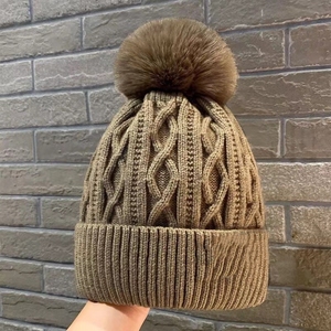 Gorro con pompón de punto personalizado con logotipo de diseñador, calentador de cabeza alta, Top esponjoso estampado tejido, moda para hombres y mujeres, clima frío - Product Image 6