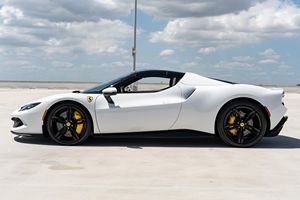 2024 296 G.T.S Automático con Techo Panorámico, Bajo Kilometraje, Motor en Perfecto Estado, Neumáticos R18, Listo para Enviar - Product Image 5