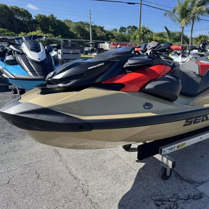 La Mejor Oferta en Sea-Doo RXP-X 325 Tech 2025, BRP Premium A, iBR Marrón Metálico / Rojo Lava - Product Image 1