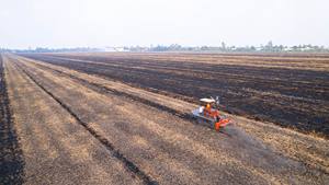 Tractor Agrícola HOGICO HG-75VN 70HP 4WD de Alto Rendimiento 3 en 1, Duradero, con Potente Motor Central y Nuevas Ventas - Product Image 6