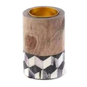 เชิงเทียนไม้ทำด้วยมือพร้อมด้วยสลักกระดูกที่มีสไตล์สำหรับตกแต่งที่ฝังบนเชิงเทียนสำหรับเทศกาลคริสต์มาสและเทศกาลอีสเตอร์ - Product Image 1