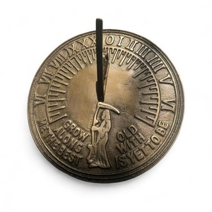 Reloj de Jardín de Metal Moderno Grabado y Pulido - TEMPUS FUGIT - Bronce Envejecido - Product Image 6
