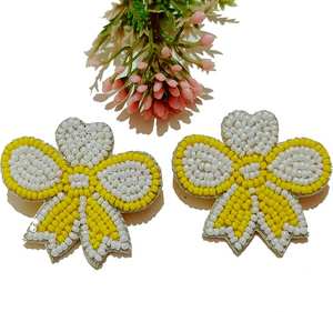 Boucles d'oreilles goutte arc jaune fait à la main perle de rocaille bijoux broderie fête déclaration accessoires classique mode unisexe personnalisé - Product Image 1