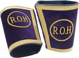 กุญแจเครื่องราชกกุธภัณฑ์สำหรับงานปักเย็บด้วยมือสีแดงขอบทอง - Product Image 6