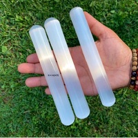 Varita de masaje de selenita vaginal de cristal Reiki de la mejor calidad al por mayor varita curativa pulida con piedras preciosas talladas Amor de hadas