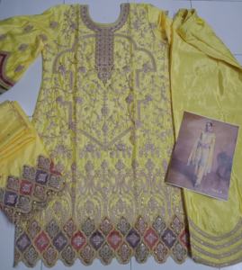 Diseñador Heavy Creep Silk Palazzo Dupatta con Secuencia de trabajo de bordado de impresión multidigital para ocasiones de fiesta India pakistaní - Product Image 1