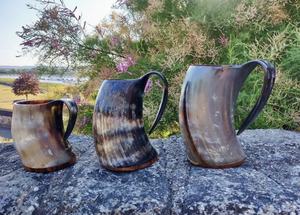 Taza de viaje de café con cuerno vikingo hecha a mano de primera calidad, cuerno para beber, capacidad de 400ml, auténtico estilo nórdico, seguro para alimentos, agarre de mano no tóxico - Product Image 3