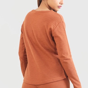 Sweat-shirt col rond surdimensionné pour femmes Logo personnalisé imprimé coton polaire léger luxe éponge tricoté sweat-shirt personnalisable femmes - Product Image 3
