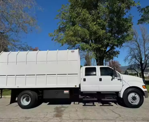 Camión Ford F-650 Crew Cab Chipper Usado Original de 2015, Listo para Exportación - Product Image 2