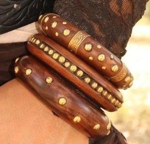 Brazaletes de Madera Impermeables de Diseño con Acabado Minimalista, Colores Personalizados, para Saree, Kurti y Vestidos Étnicos - Product Image 4